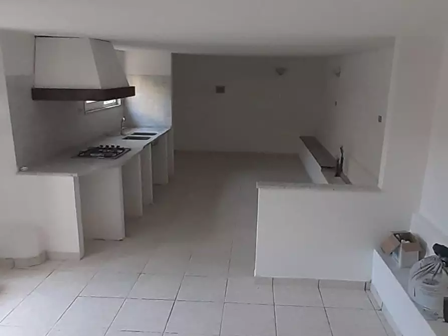 Immagine 9 di Porzione di casa in vendita  a Carrara