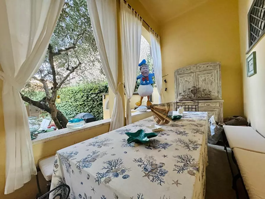 Immagine 53 di Villa in vendita  a Viareggio