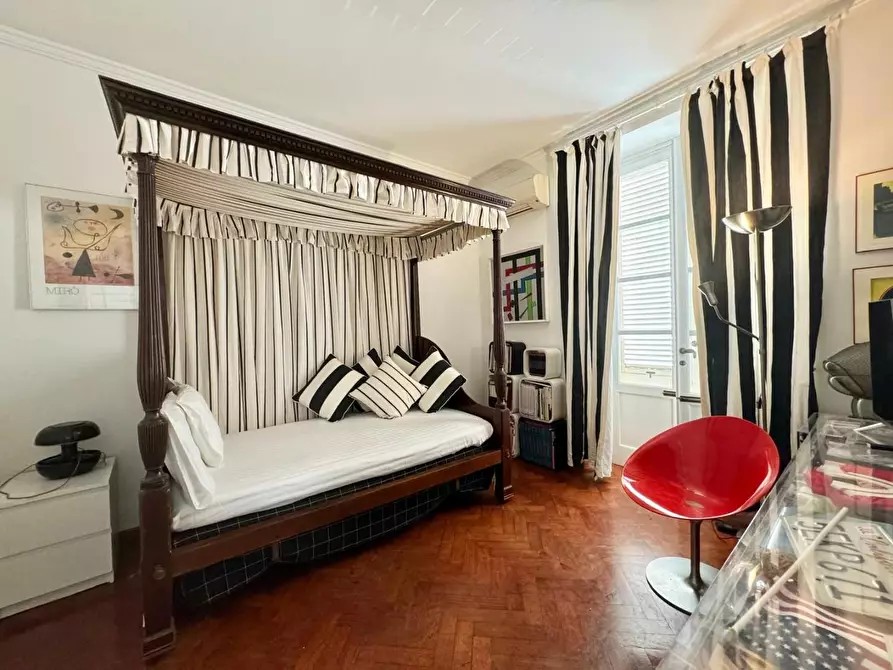 Immagine 33 di Villa in vendita  a Viareggio