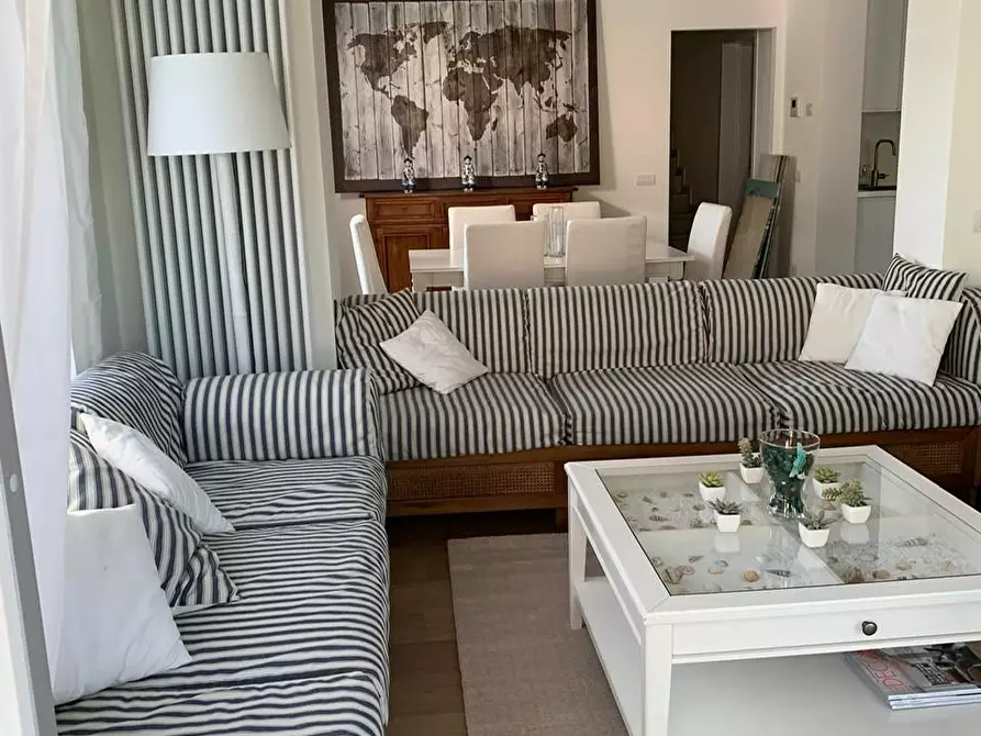 Immagine 8 di Villa in affitto  a Forte Dei Marmi