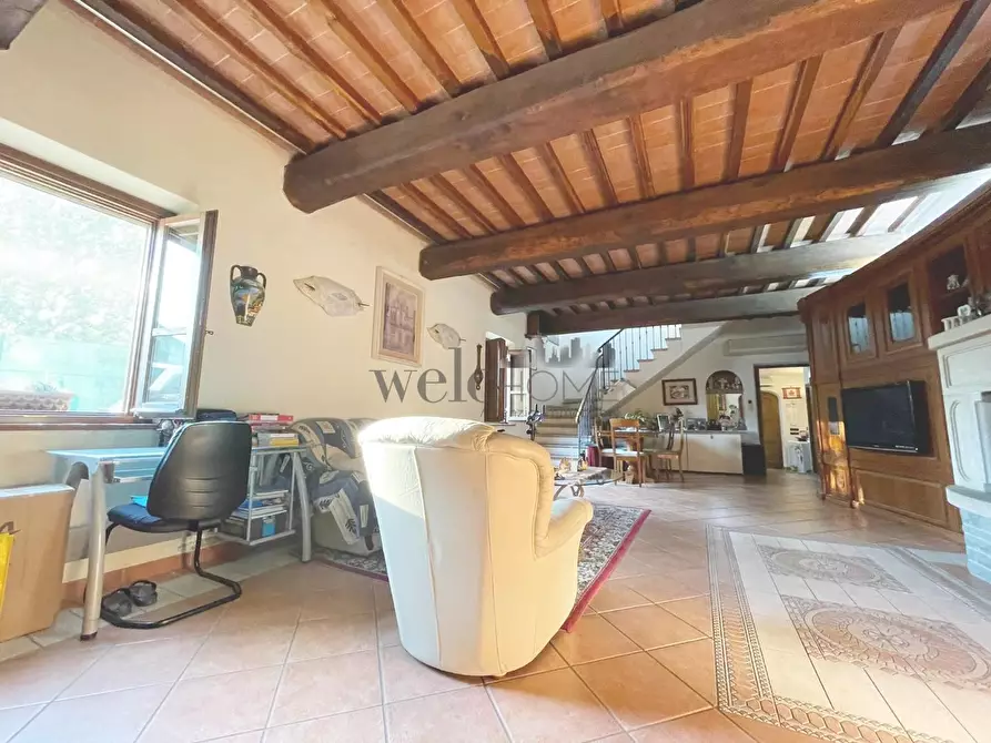 Immagine 25 di Villetta a schiera in vendita  a Campi Bisenzio