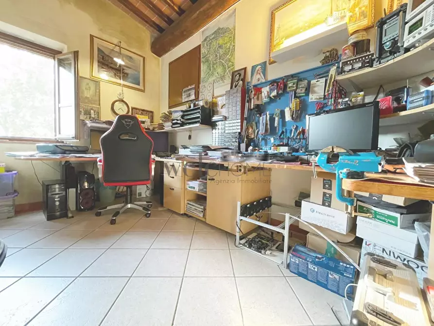 Immagine 29 di Villetta a schiera in vendita  a Campi Bisenzio