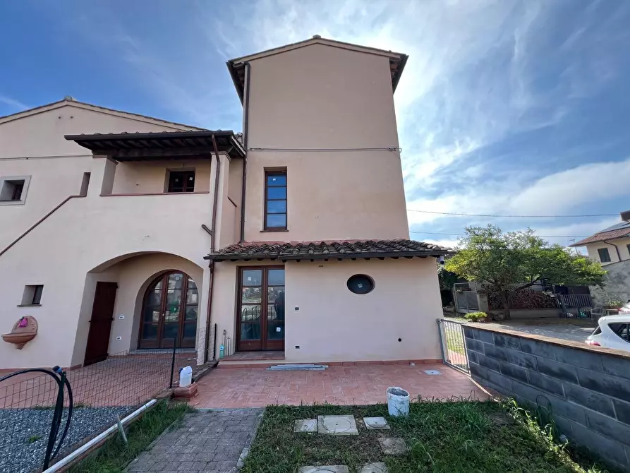 Immagine 27 di Terratetto in vendita  a Ponsacco