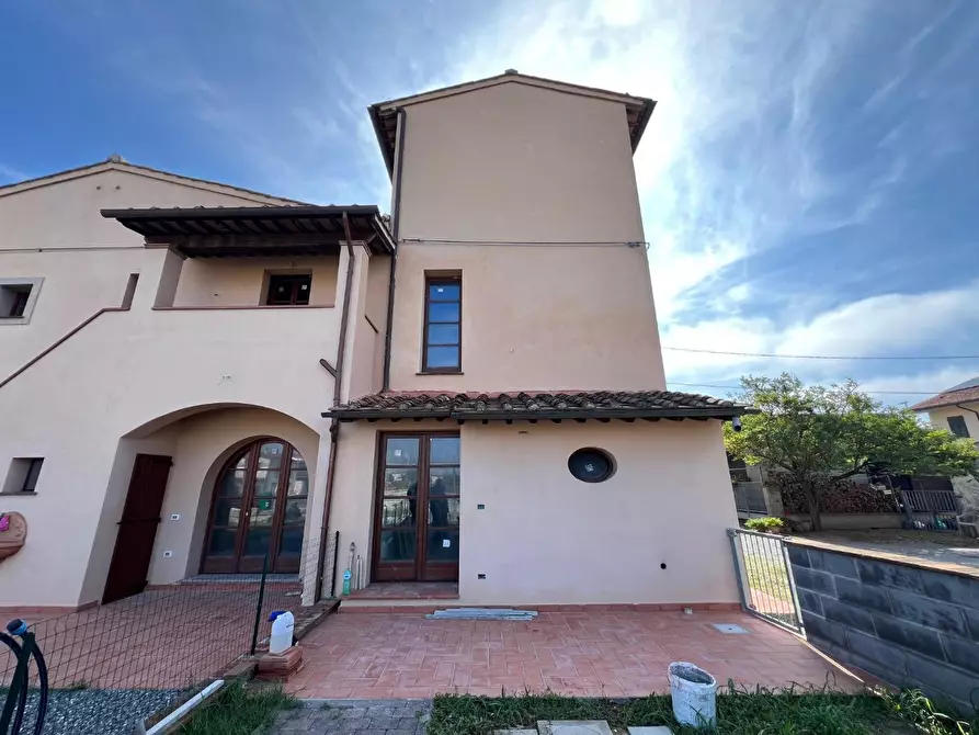 Immagine 26 di Terratetto in vendita  a Ponsacco