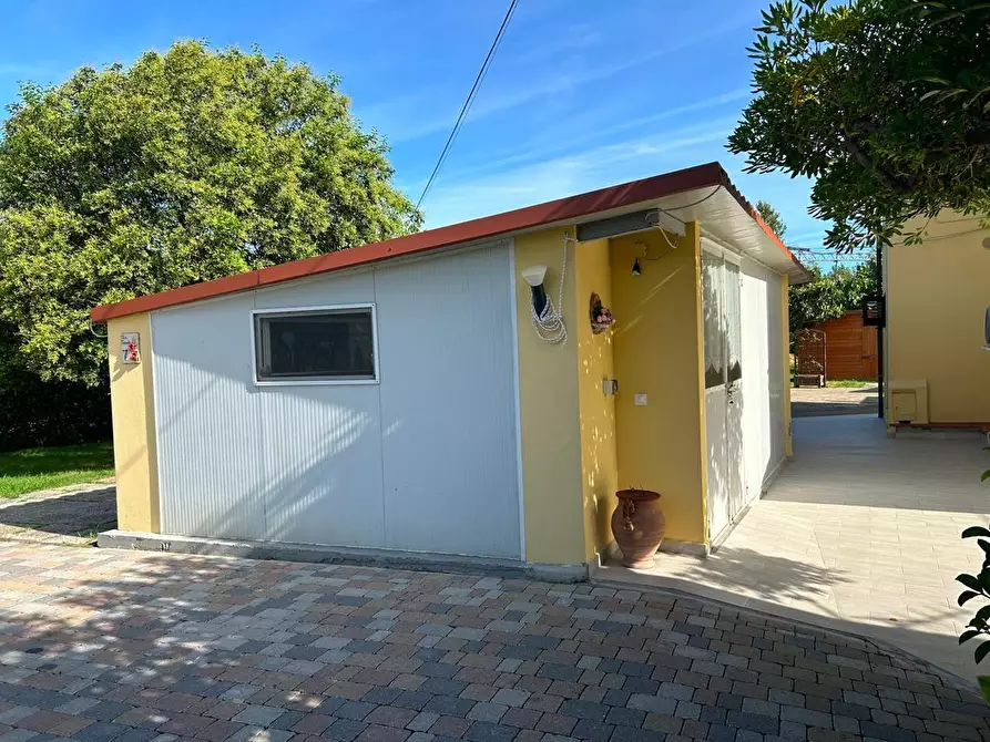 Immagine 33 di Terratetto in vendita  a Pisa