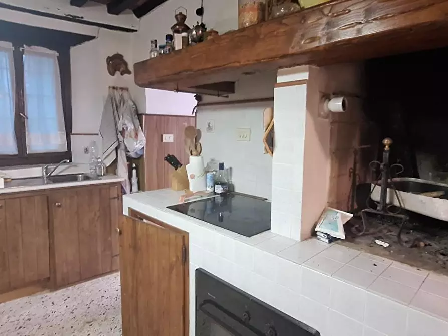 Immagine 5 di Terratetto in vendita  a Bagni Di Lucca