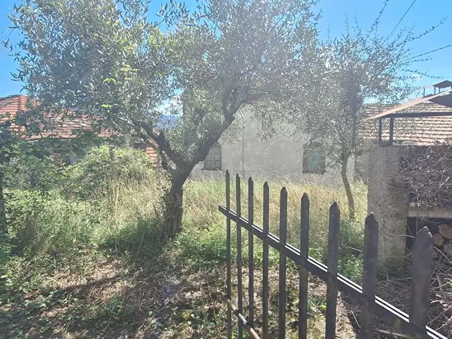 Immagine 1 di Terratetto in vendita  a Bagni Di Lucca