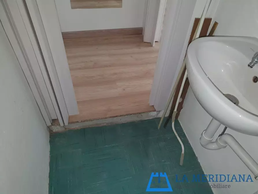 Immagine 4 di Locale commerciale in vendita  a Lamporecchio