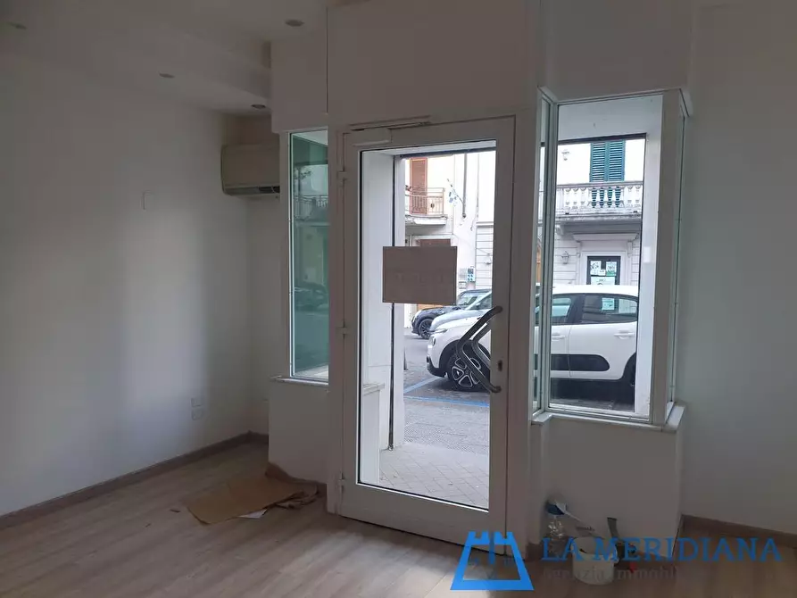 Immagine 2 di Locale commerciale in vendita  a Lamporecchio