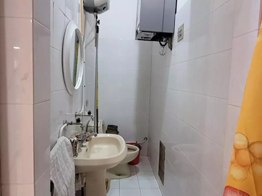 Immagine 23 di Locale commerciale in vendita  a Ponsacco