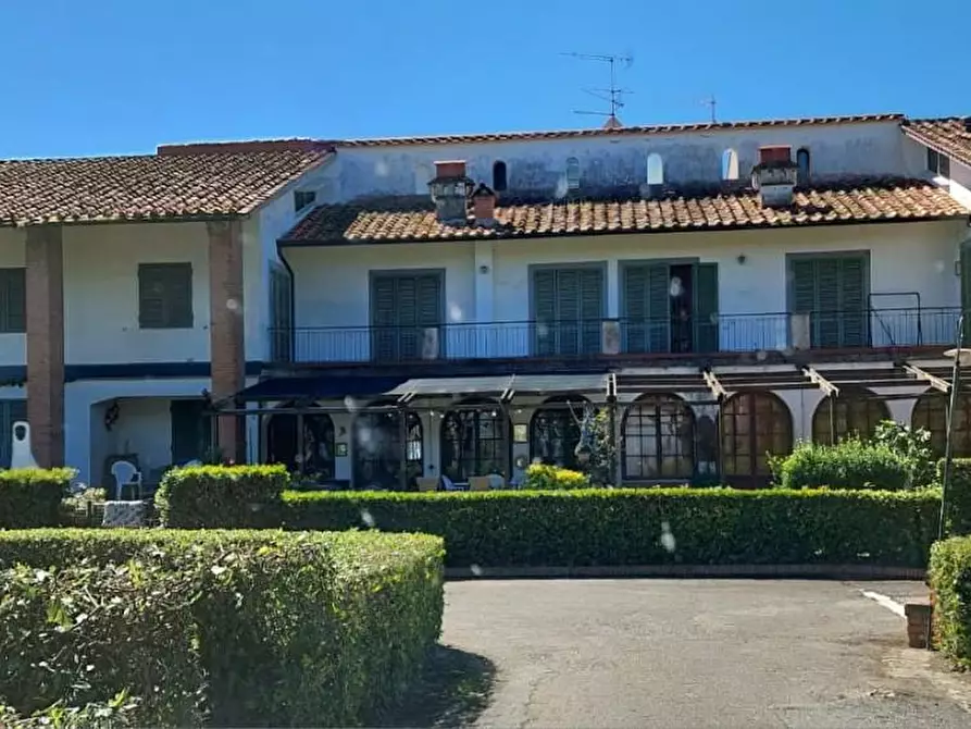 Immagine 3 di Villetta a schiera in vendita  a Pisa