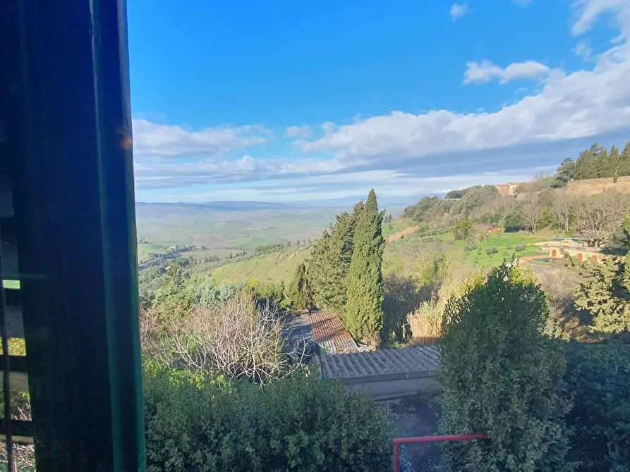 Immagine 35 di Appartamento in vendita  a Volterra