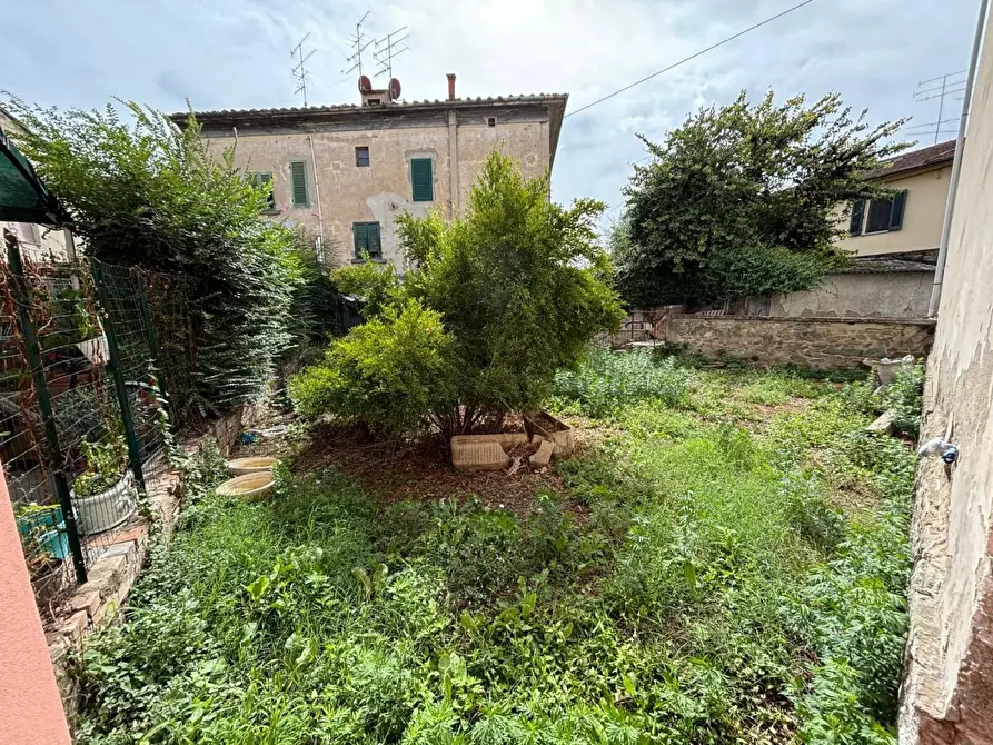 Immagine 17 di Terratetto in vendita  a Capraia E Limite