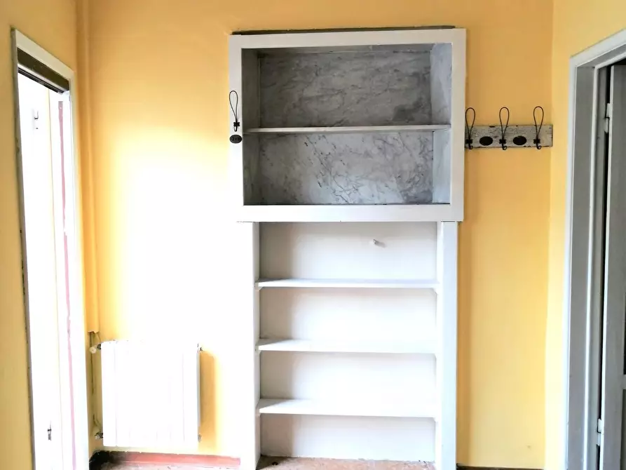 Immagine 11 di Appartamento in vendita  a Massa