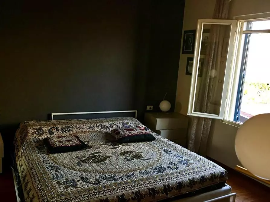 Immagine 9 di Villa in vendita  a Cascina