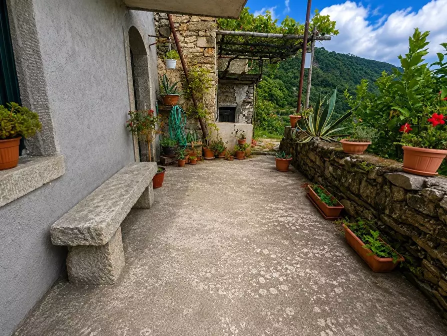 Immagine 10 di Casa semindipendente in vendita  a La Spezia