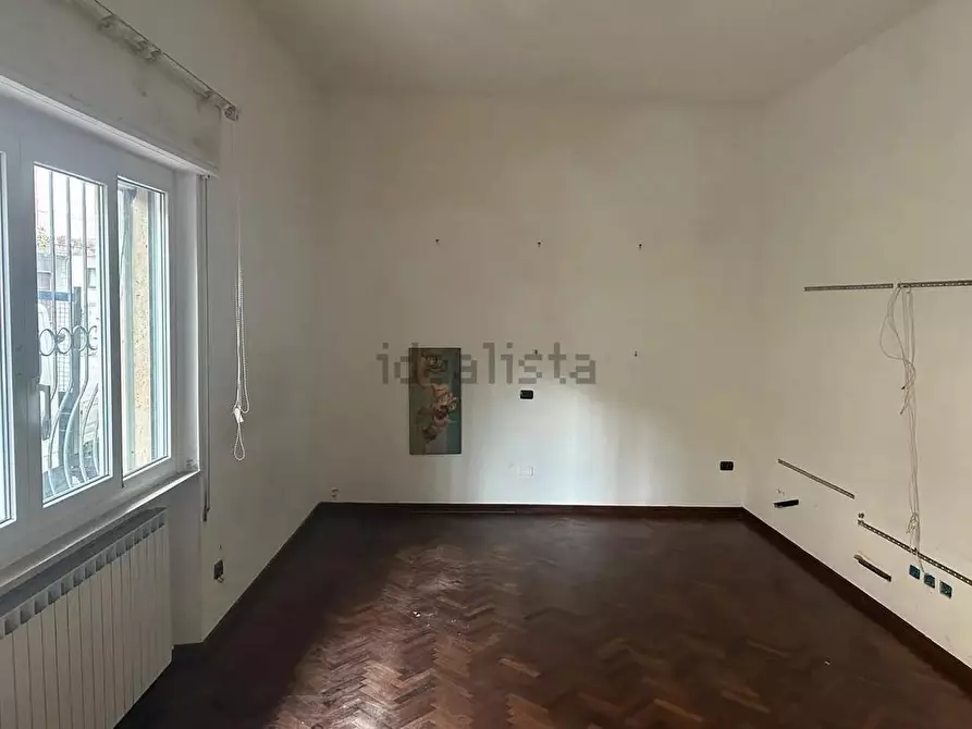 Immagine 7 di Villa in vendita  a Viareggio