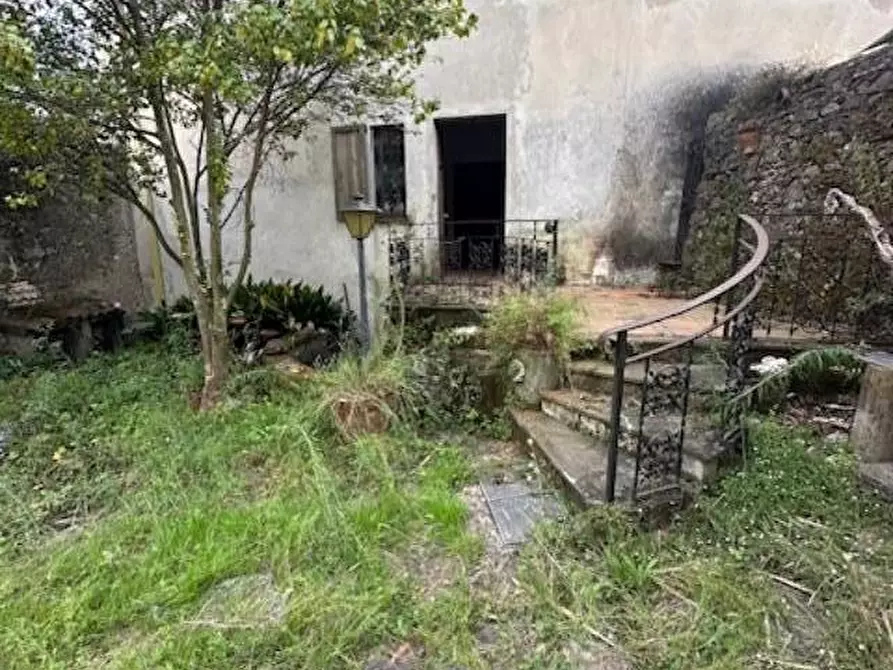 Immagine 37 di Casa indipendente in vendita  a Massa