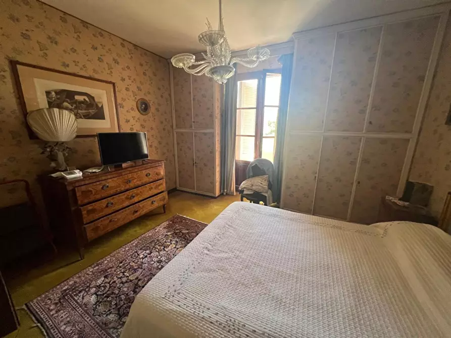 Immagine 8 di Attività artigianale in vendita  a Vinci