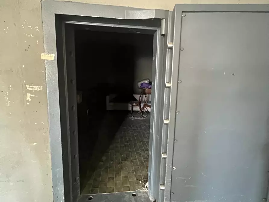 Immagine 3 di Attività artigianale in vendita  a Vinci