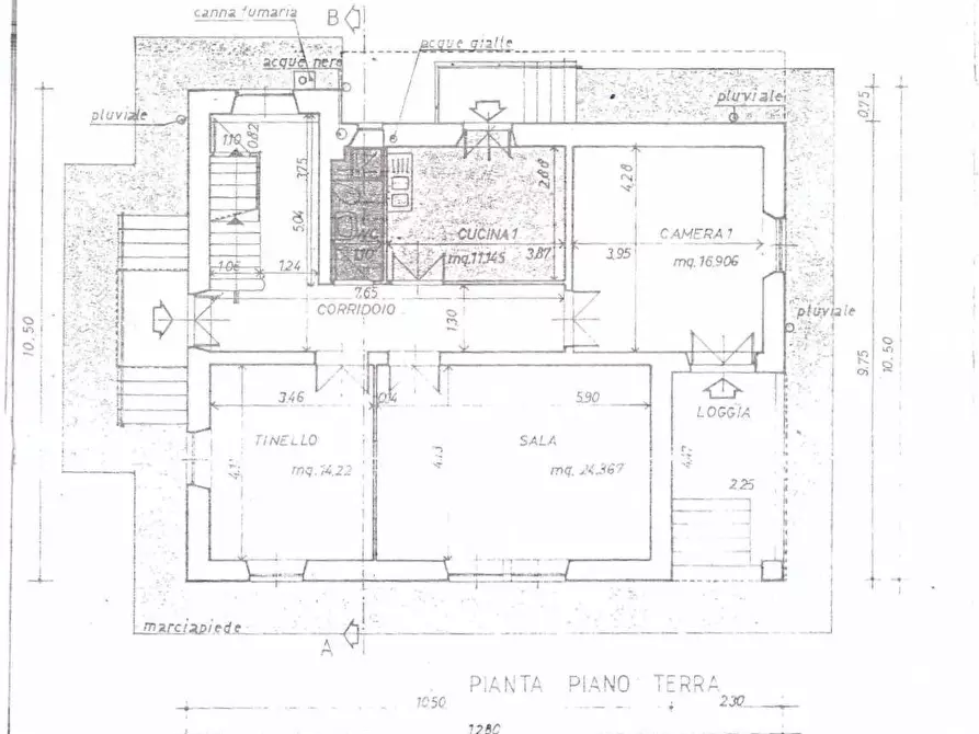 Immagine 12 di Villa in vendita  a Massa