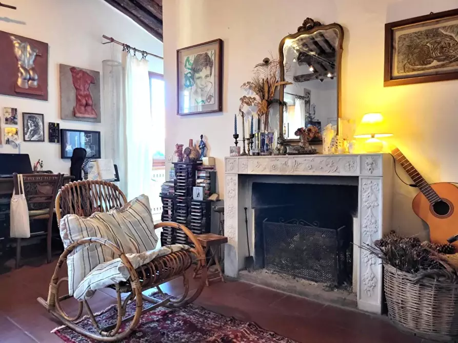 Immagine 9 di Mansarda in vendita  a Lucca