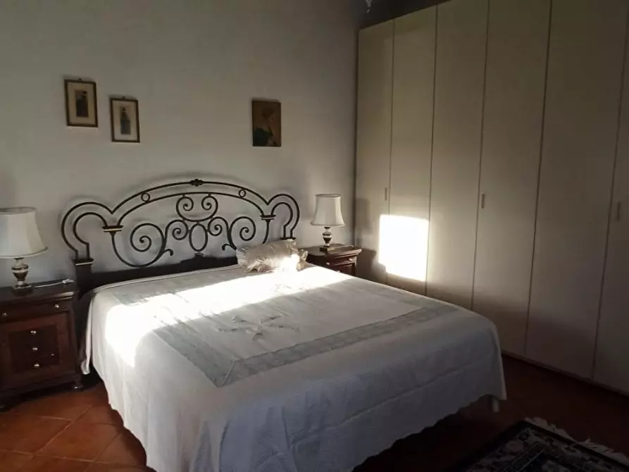 Immagine 51 di Casa bifamiliare in vendita  a Lucca