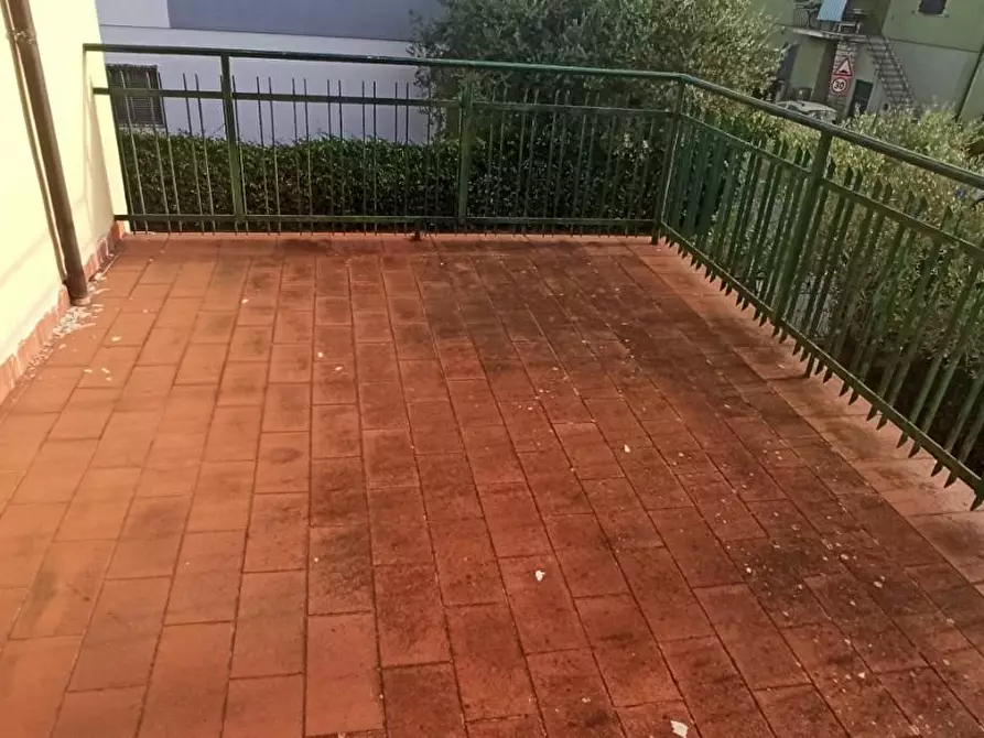 Immagine 46 di Casa bifamiliare in vendita  a Lucca