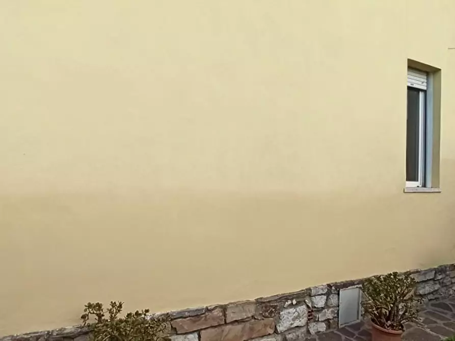 Immagine 33 di Casa bifamiliare in vendita  a Lucca