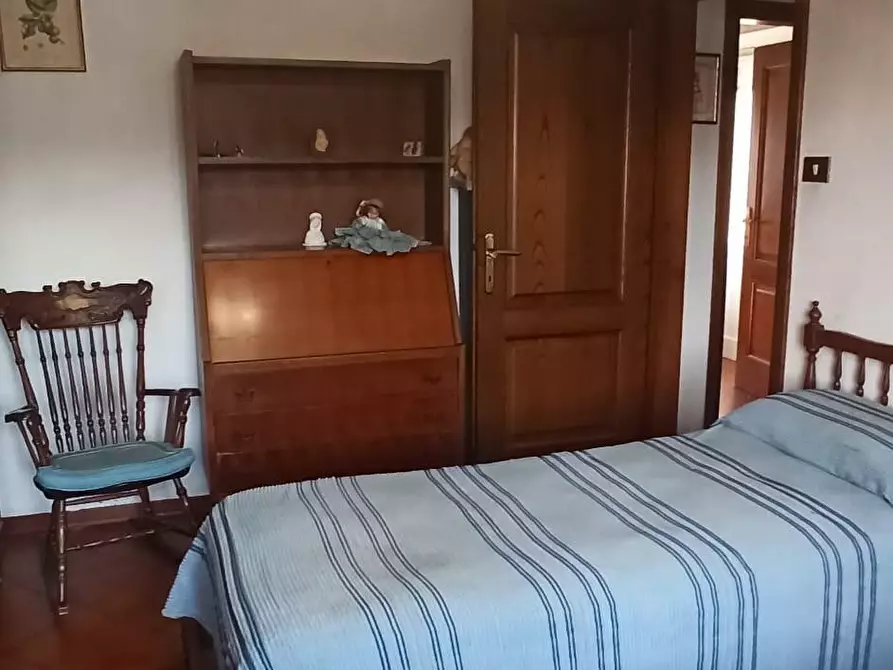 Immagine 2 di Casa bifamiliare in vendita  a Lucca