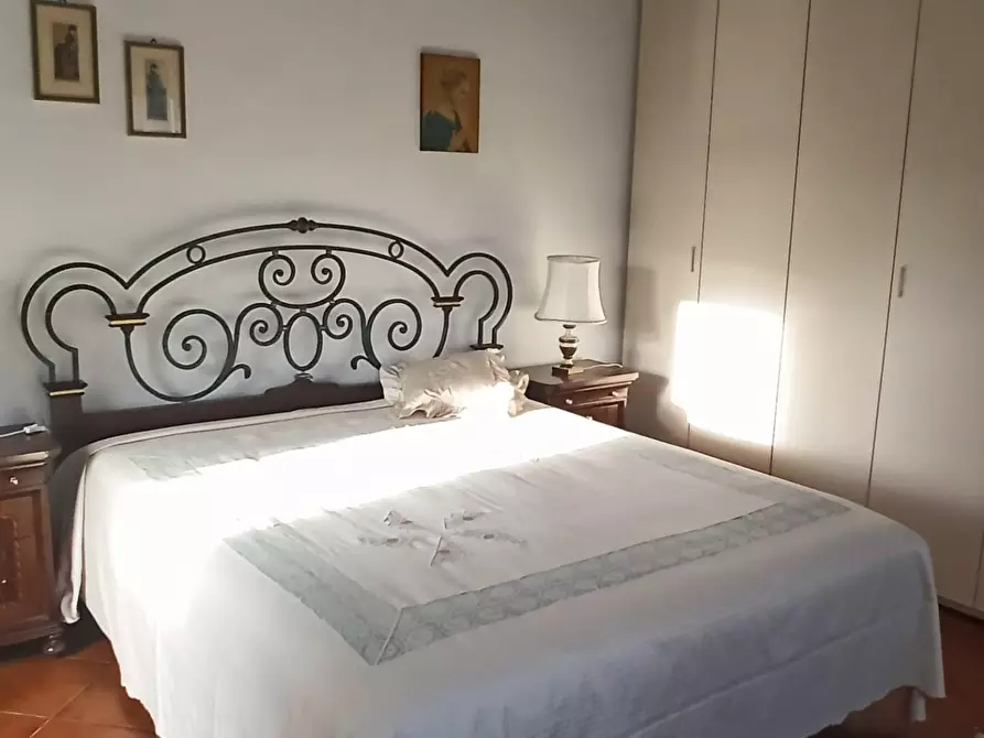 Immagine 50 di Casa bifamiliare in vendita  a Lucca