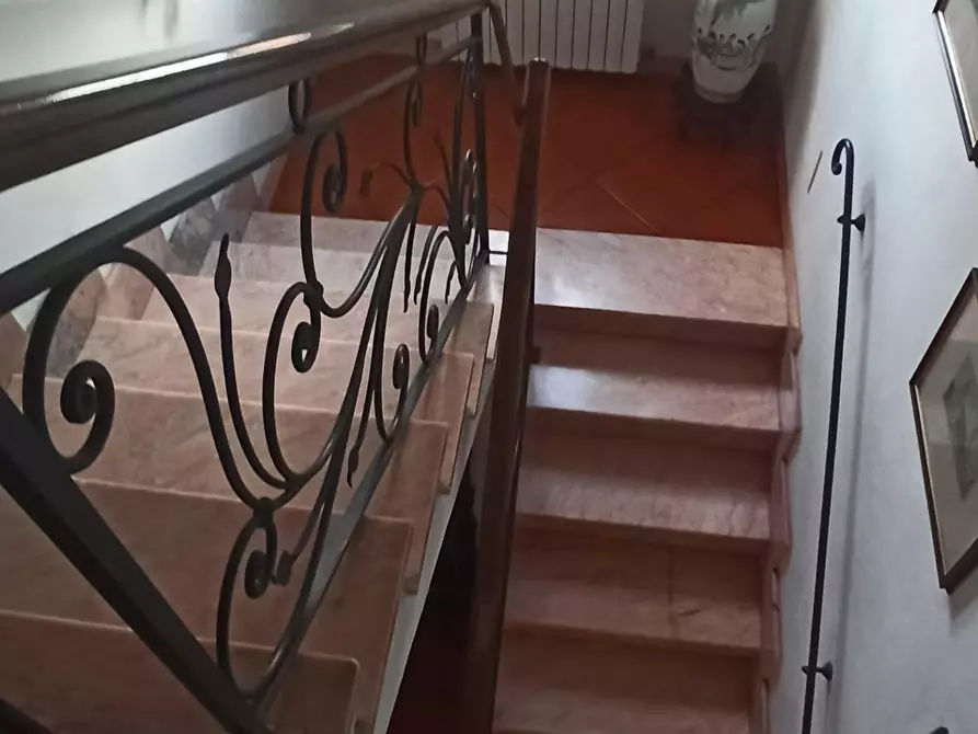 Immagine 38 di Casa bifamiliare in vendita  a Lucca