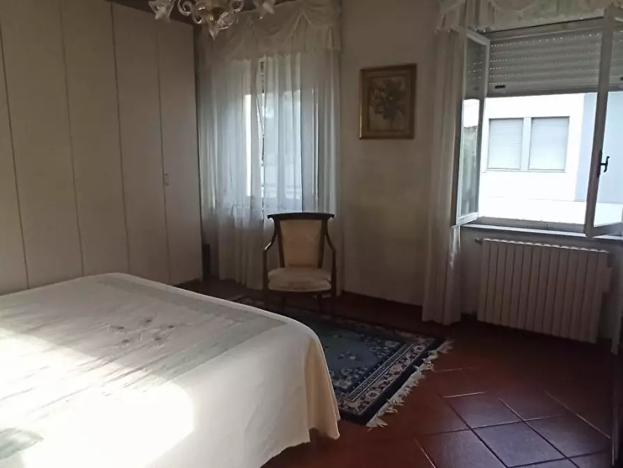 Immagine 53 di Casa bifamiliare in vendita  a Lucca