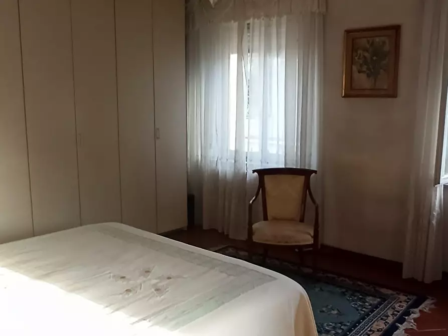 Immagine 52 di Casa bifamiliare in vendita  a Lucca