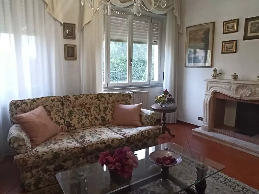 Immagine 7 di Casa bifamiliare in vendita  a Lucca