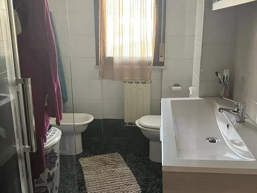 Immagine 16 di Appartamento in vendita  a Carrara