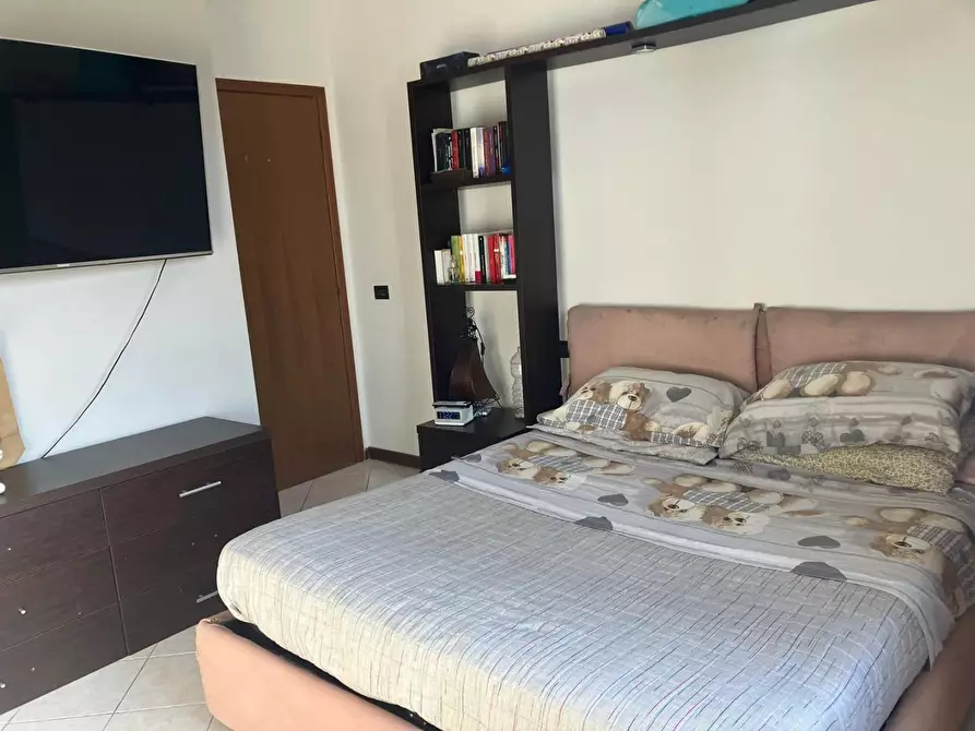 Immagine 19 di Appartamento in vendita  a Carrara