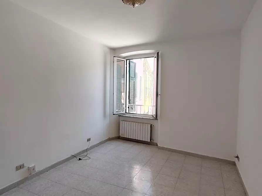 Immagine 9 di Appartamento in vendita  a Carrara