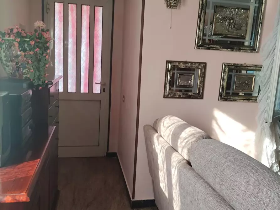 Immagine 11 di Porzione di casa in vendita  a Massa