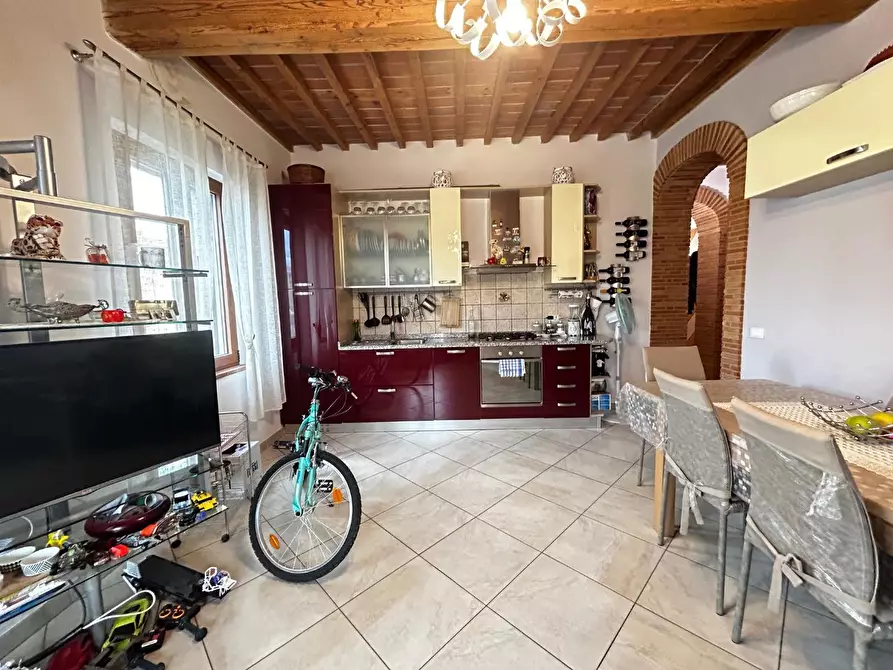 Immagine 10 di Appartamento in vendita  a Altopascio