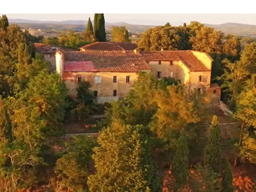 Immagine 16 di Casa colonica in vendita  a Asciano