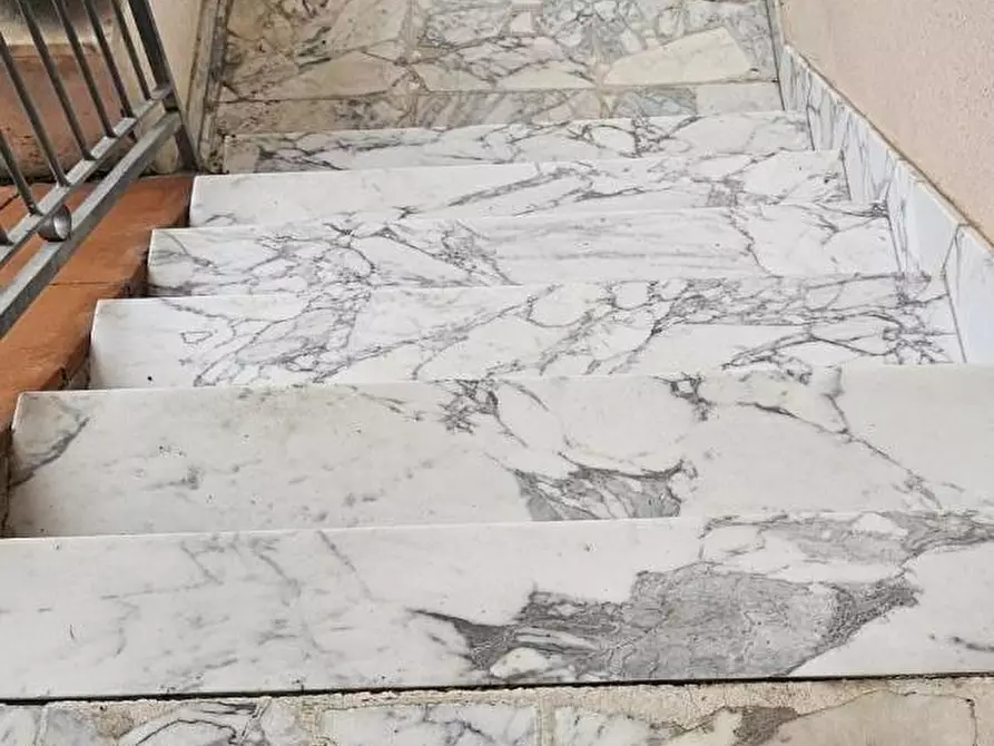 Immagine 11 di Casa indipendente in vendita  a Santa Maria A Monte