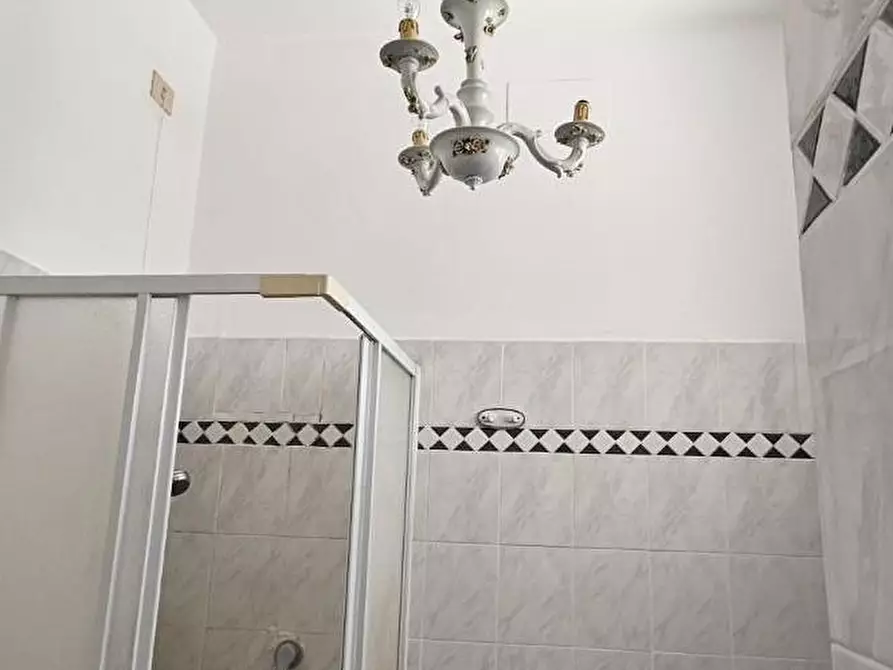 Immagine 16 di Casa indipendente in vendita  a Santa Maria A Monte