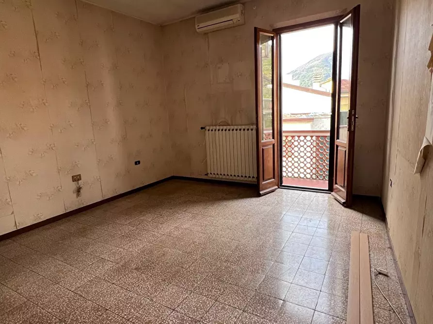 Immagine 22 di Terratetto in vendita  a Massa