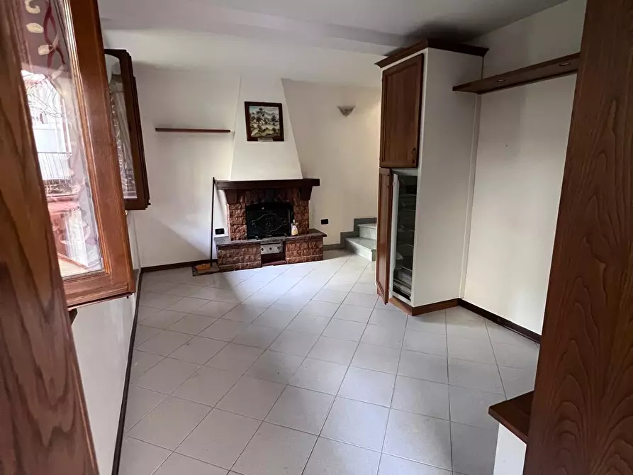 Immagine 5 di Terratetto in vendita  a Massa