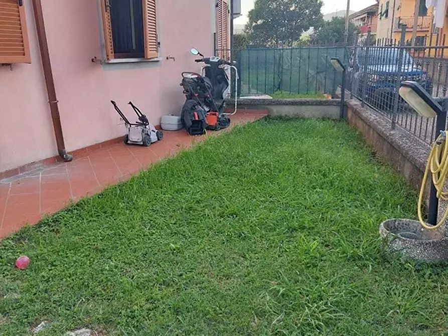 Immagine 12 di Appartamento in vendita  a Castelnuovo Magra