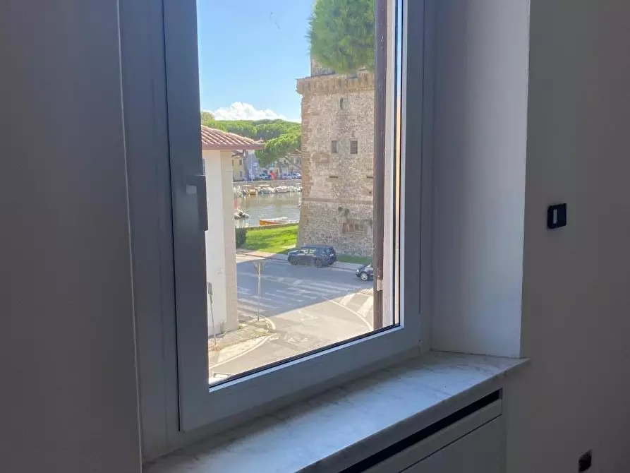 Immagine 2 di Appartamento in vendita  a Viareggio