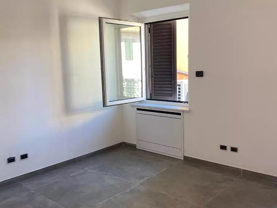 Immagine 22 di Appartamento in vendita  a Viareggio