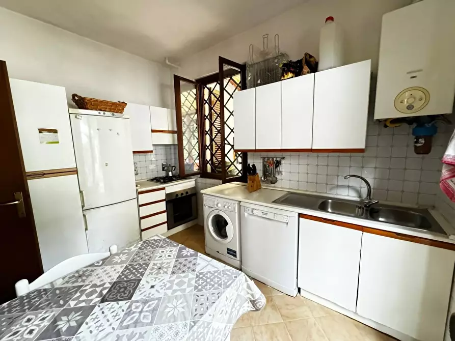 Immagine 8 di Casa indipendente in vendita  a Massa