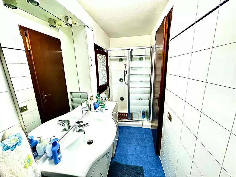 Immagine 11 di Casa indipendente in vendita  a Massa